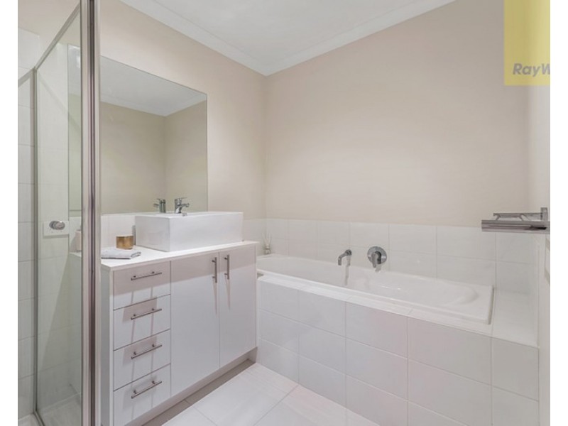 9 Saint Road, Craigieburn VIC 3064