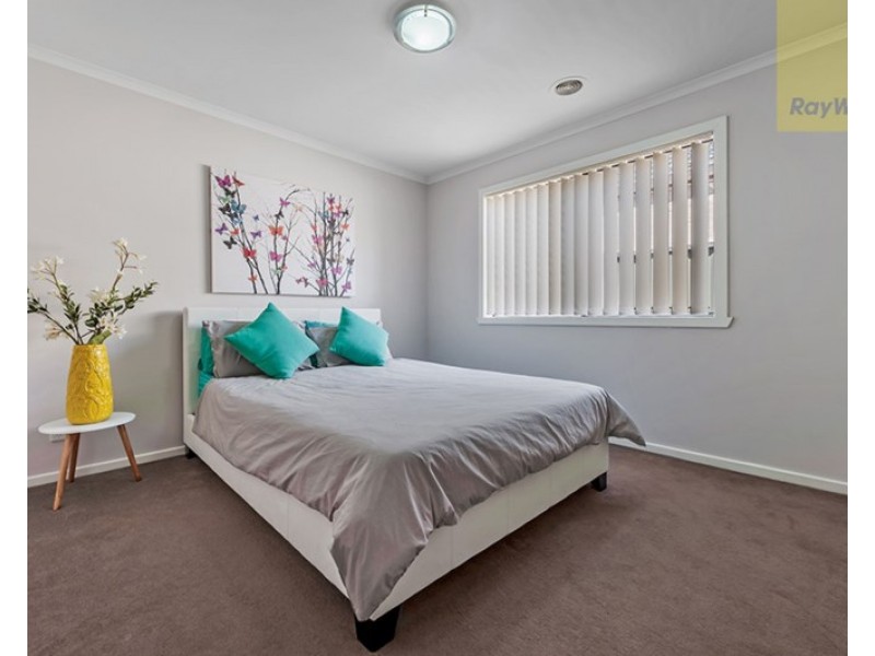 15 Millstream Pass, Craigieburn VIC 3064