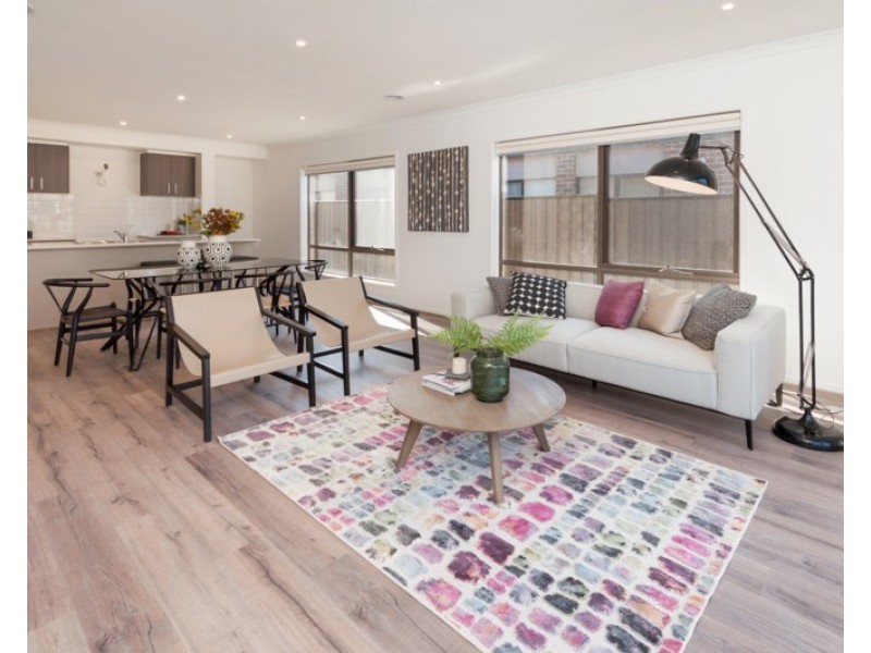 51 Peppertree Parade, Craigieburn VIC 3064