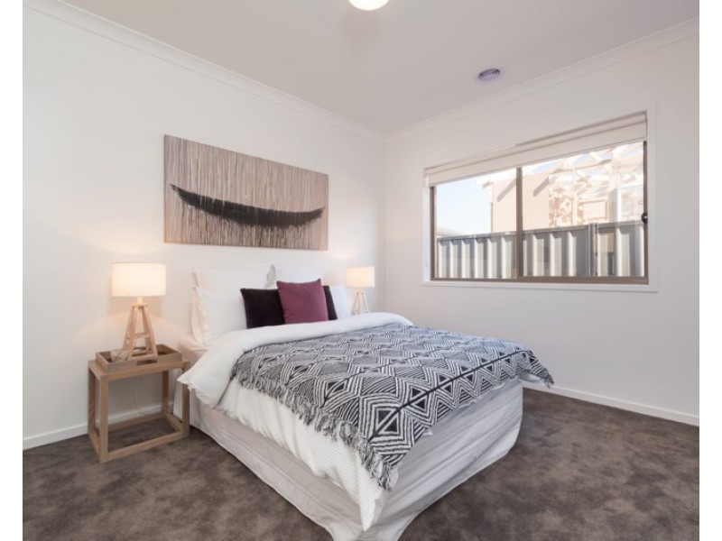 51 Peppertree Parade, Craigieburn VIC 3064