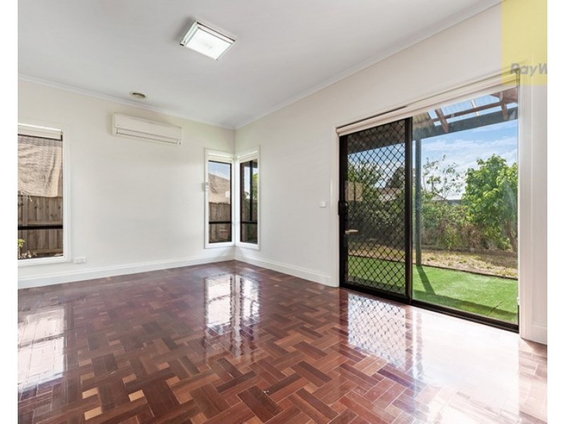 42 Exmouth Road, Craigieburn VIC 3064