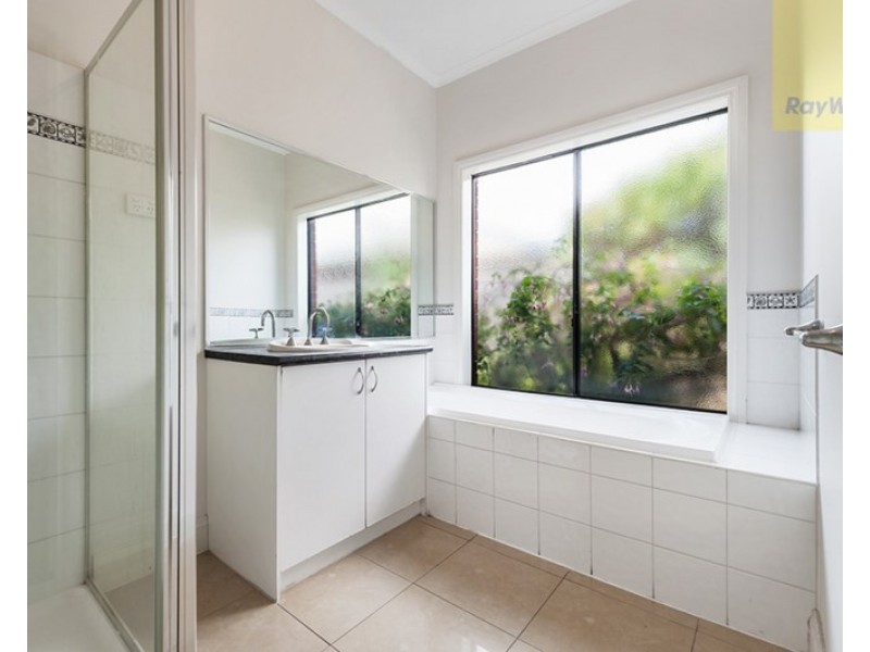 42 Exmouth Road, Craigieburn VIC 3064