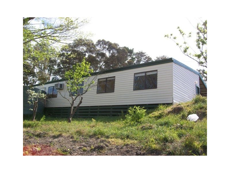 95 Konagaderra Road, Oaklands Junction VIC 3063