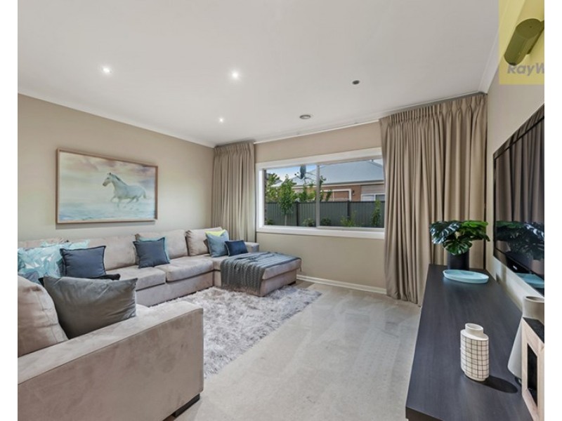 60 Newbury Boulevard, Craigieburn VIC 3064