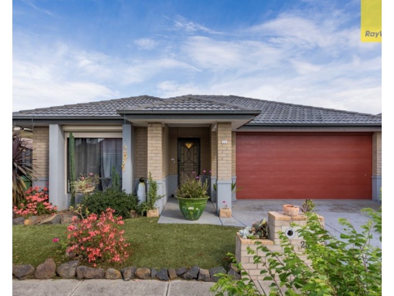 25 Dempster Drive, Craigieburn VIC 3064