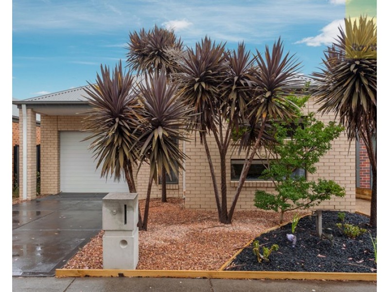 9 Somersby Road, Craigieburn VIC 3064