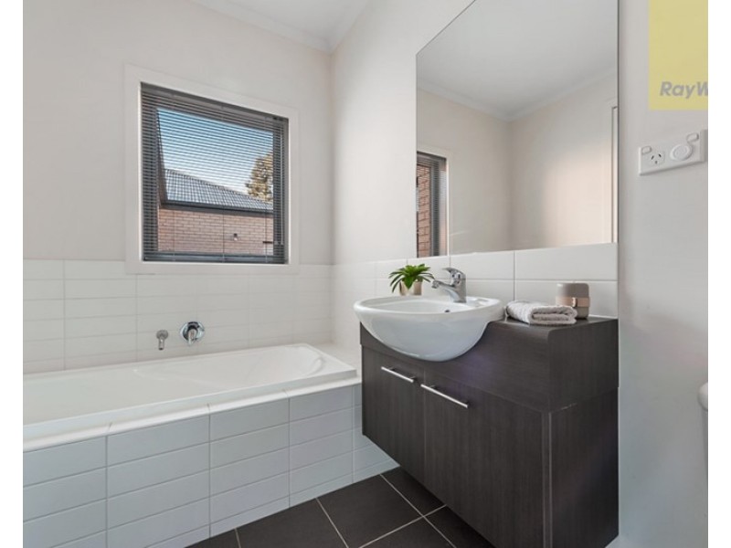 9 Somersby Road, Craigieburn VIC 3064