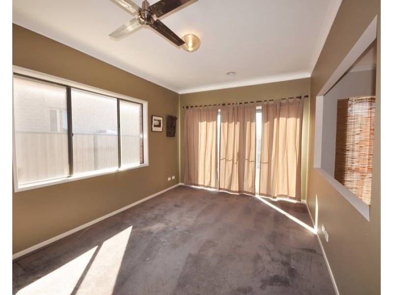 9 Rosleigh Drive, Craigieburn VIC 3064