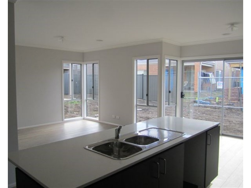 17 Penfold Street, Craigieburn VIC 3064