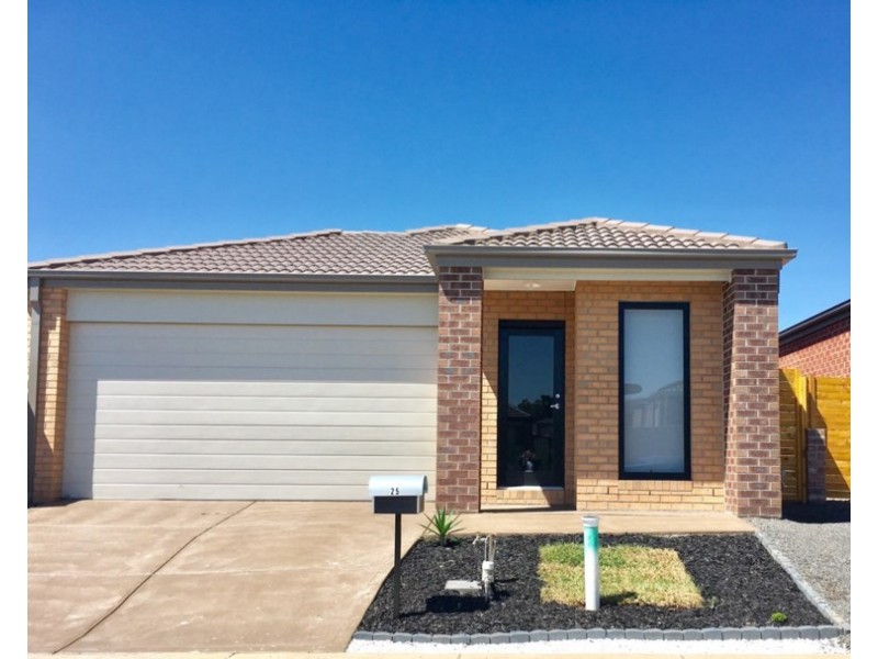 25 Balvicar Way, Mernda VIC 3754