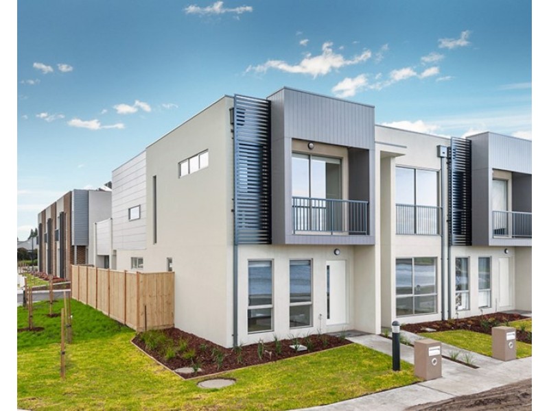 16 Bayano Way, Craigieburn VIC 3064