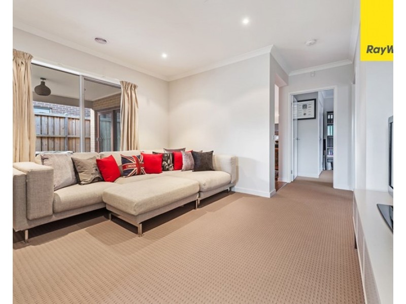 58 Trillium Boulevard, Mickleham VIC 3064