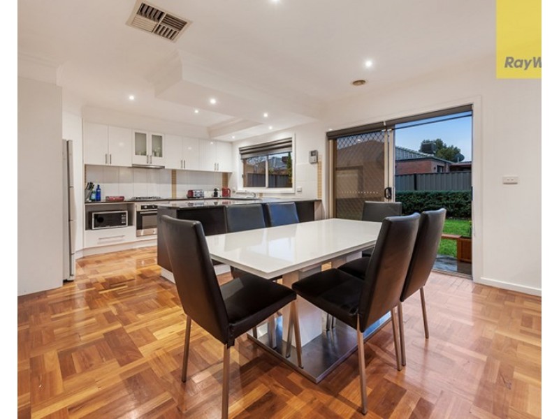 33 Beechworth Avenue, Greenvale VIC 3059