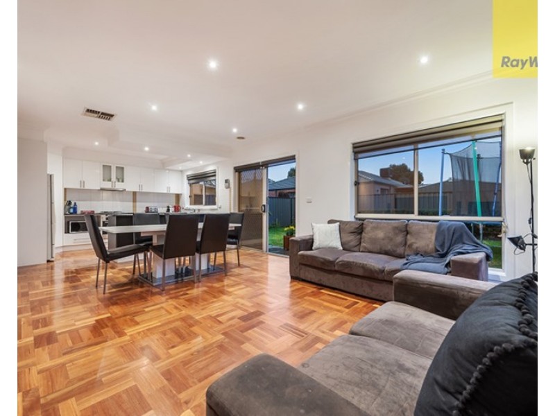 33 Beechworth Avenue, Greenvale VIC 3059