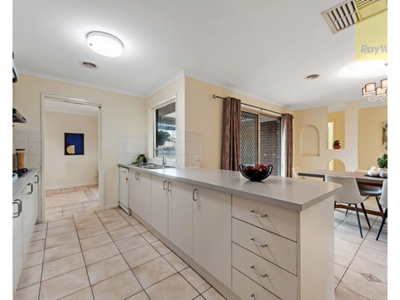 20 Yarcombe Crescent, Craigieburn VIC 3064