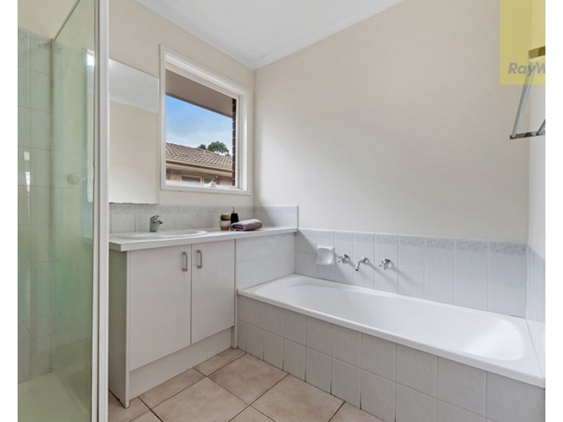 20 Yarcombe Crescent, Craigieburn VIC 3064