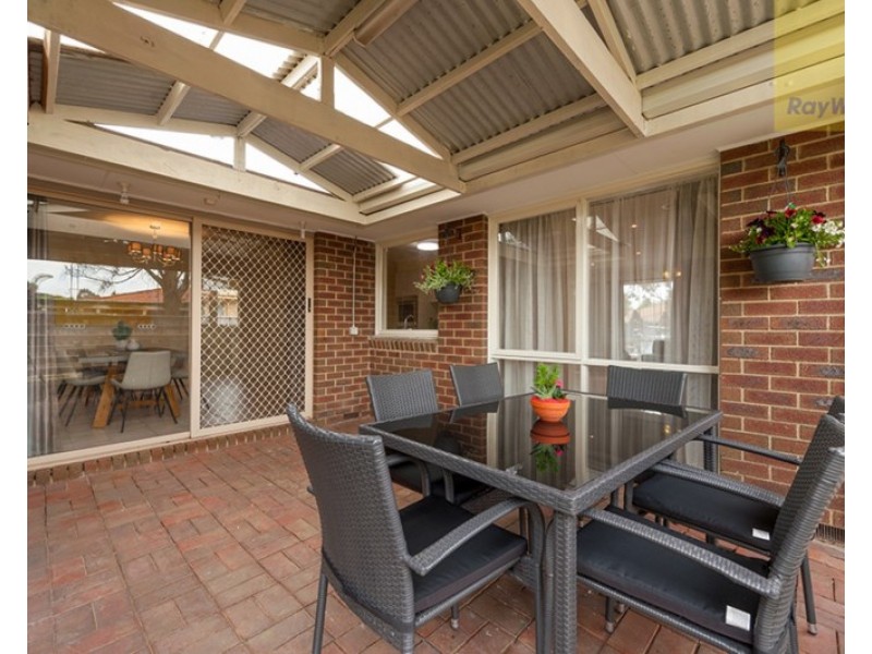 20 Yarcombe Crescent, Craigieburn VIC 3064