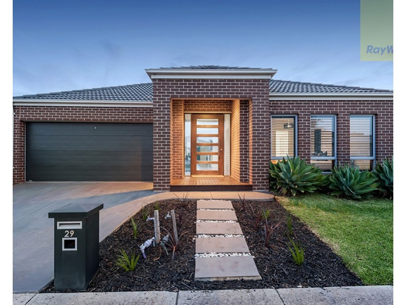 29 Thorngrove Avenue, Craigieburn VIC 3064