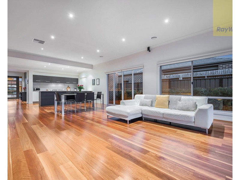 29 Thorngrove Avenue, Craigieburn VIC 3064