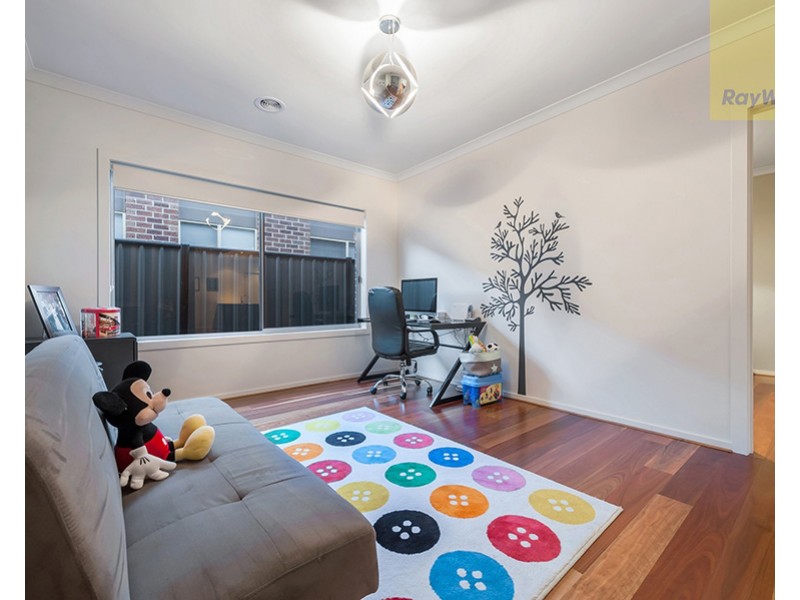 29 Thorngrove Avenue, Craigieburn VIC 3064