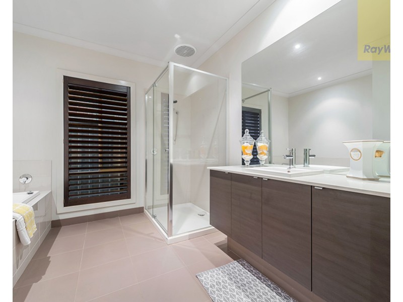 29 Thorngrove Avenue, Craigieburn VIC 3064