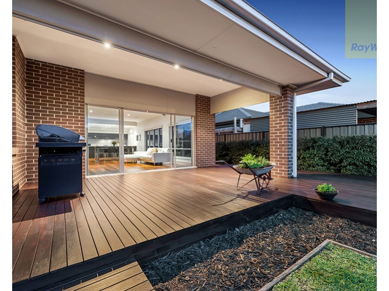 29 Thorngrove Avenue, Craigieburn VIC 3064
