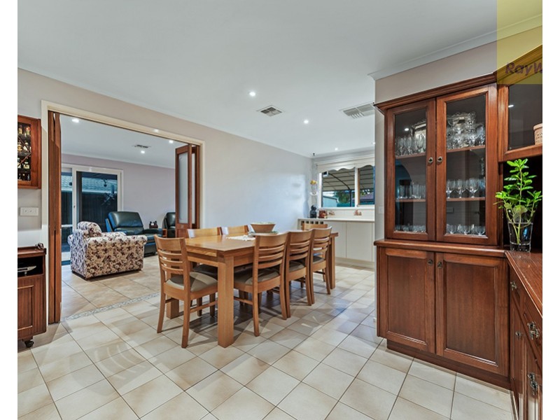 11 Sedgefield Place, Craigieburn VIC 3064