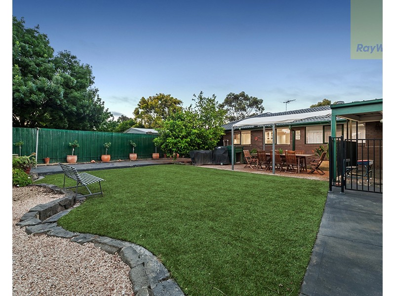 11 Sedgefield Place, Craigieburn VIC 3064