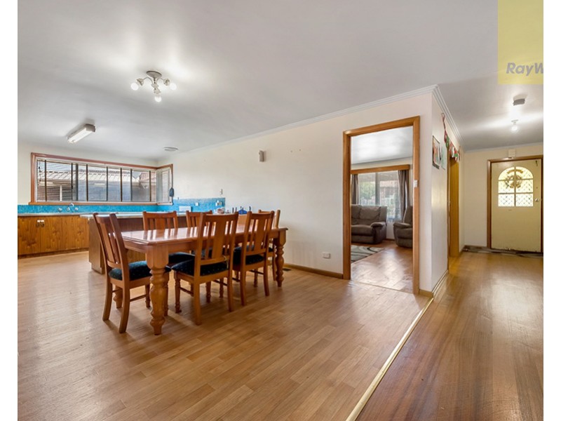 30 Langdon Crescent, Craigieburn VIC 3064