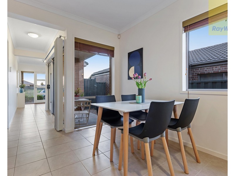 9 Euphoria Street, Craigieburn VIC 3064