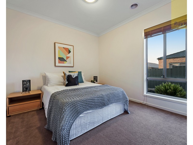 9 Euphoria Street, Craigieburn VIC 3064