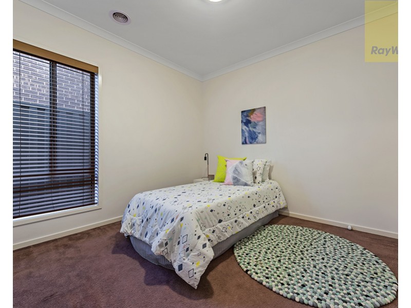 9 Euphoria Street, Craigieburn VIC 3064