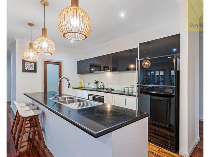 6 Vali Road, Craigieburn VIC 3064