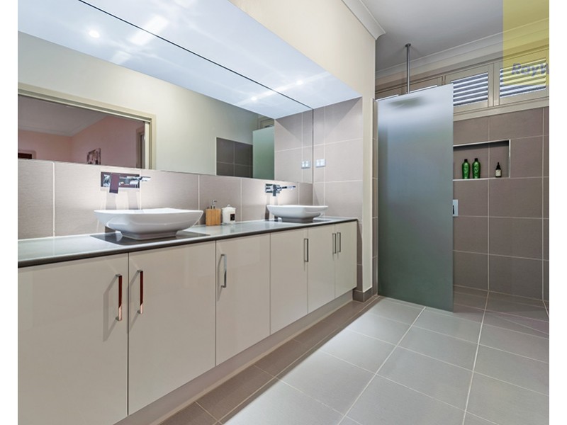 6 Vali Road, Craigieburn VIC 3064