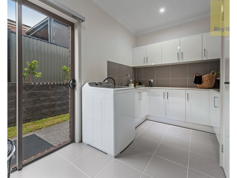 6 Vali Road, Craigieburn VIC 3064
