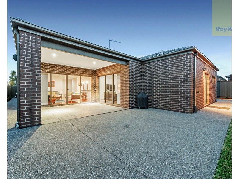 6 Vali Road, Craigieburn VIC 3064