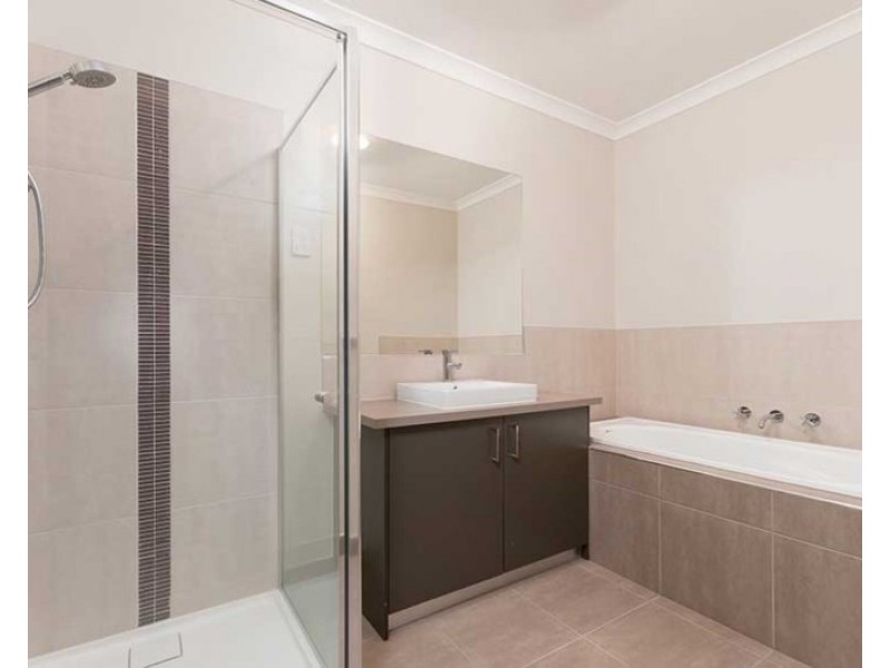 6/54 Daymar Circuit, Craigieburn VIC 3064