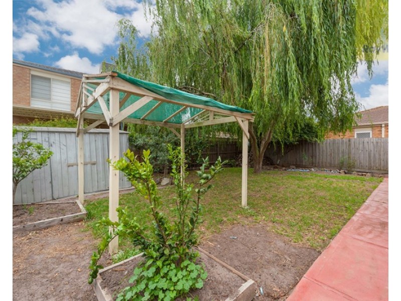 7 Lockwood Drive, Roxburgh Park VIC 3064