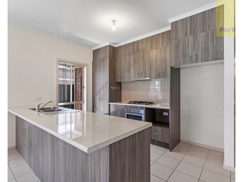 26 Middlesborough Drive, Craigieburn VIC 3064