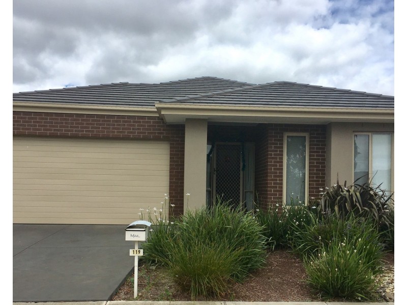 119 Moor Park Drive, Craigieburn VIC 3064