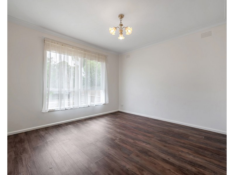 8 Coral Court, Craigieburn VIC 3064