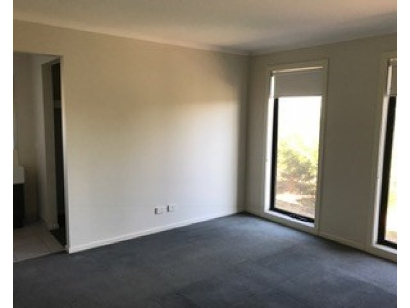 24 Cable Circuit, Craigieburn VIC 3064
