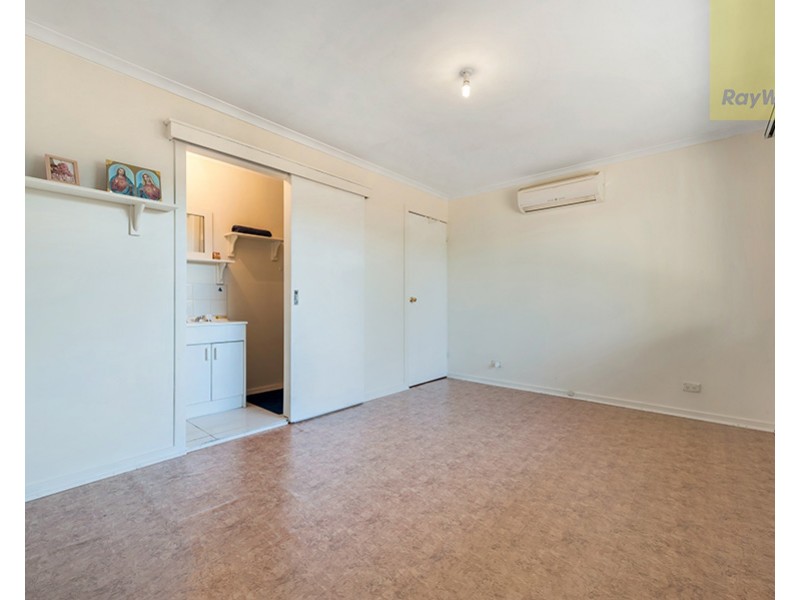 11 Milburn Place, Craigieburn VIC 3064