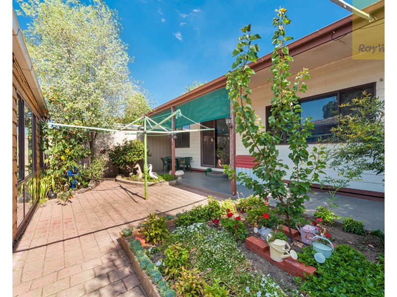 11 Milburn Place, Craigieburn VIC 3064