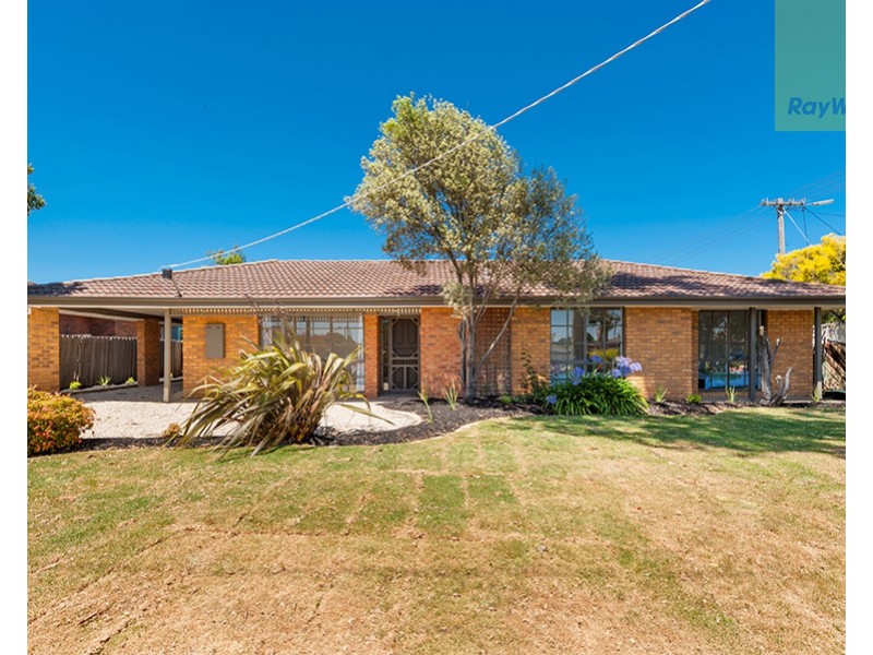 18 Cimberwood Drive, Craigieburn VIC 3064