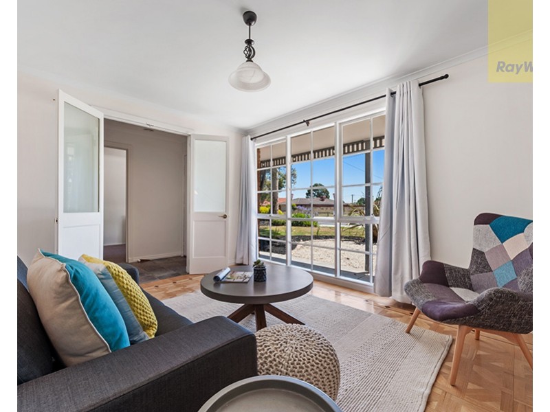 18 Cimberwood Drive, Craigieburn VIC 3064