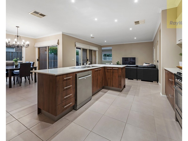 9 Cascade Terrace, Craigieburn VIC 3064