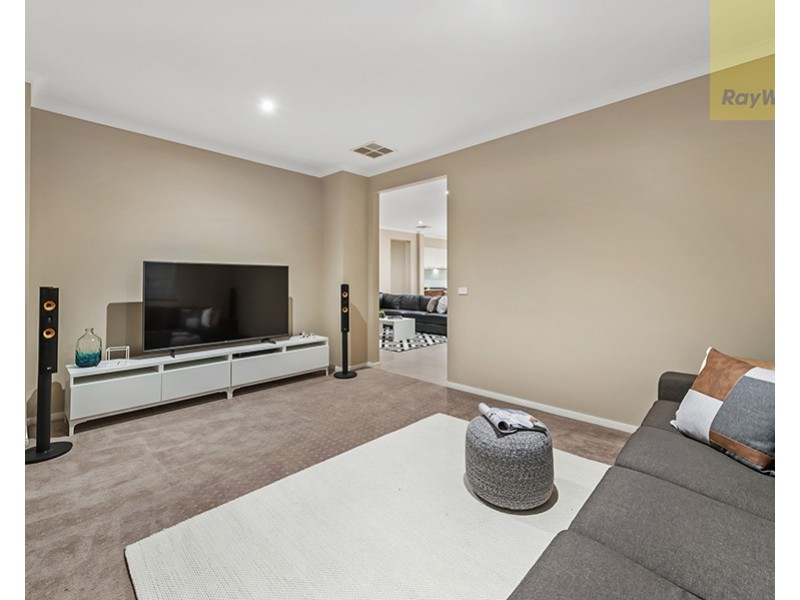 9 Cascade Terrace, Craigieburn VIC 3064