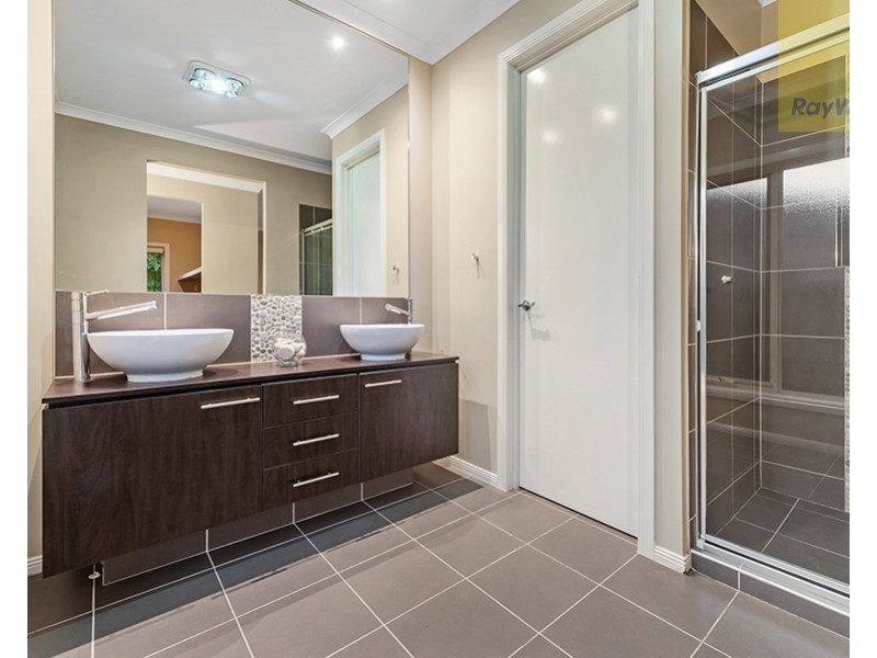 9 Cascade Terrace, Craigieburn VIC 3064