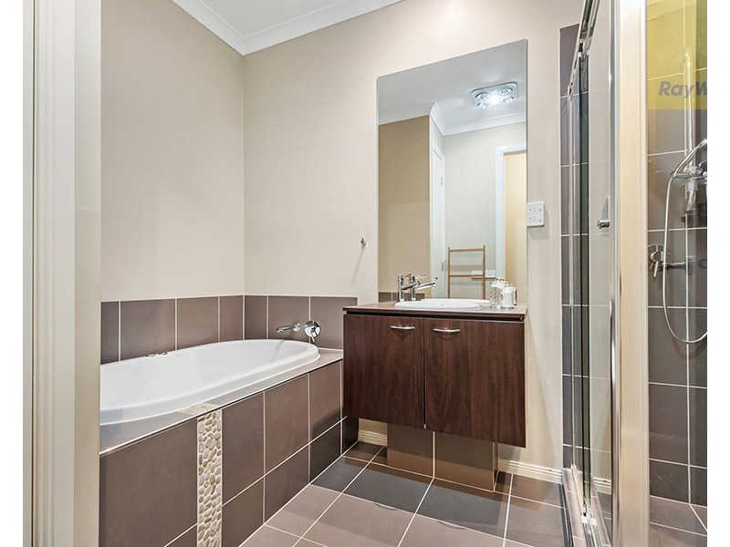 9 Cascade Terrace, Craigieburn VIC 3064